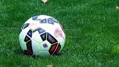 女星素颜亮相，真实面容公开，敬业态度令人钦佩