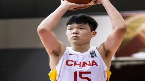 拜仁与法兰克福对决，凯恩，AG捕鱼王在线网址官网，颗粒无收基米希建功，拜仁1-5惨败终极解析